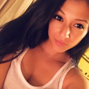 Meet your Posher, Reyna